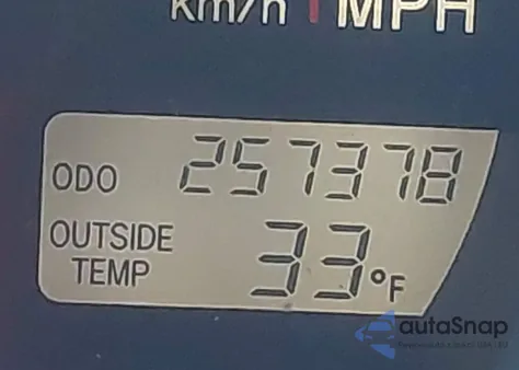 2005 Toyota Matrix Xr from USA, damaged, VIN 2T1KR32E35C320225